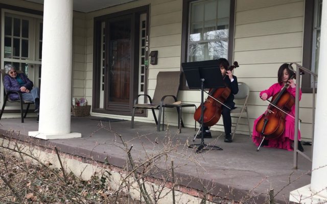 Kids in a Ohio Play a Porch Concert for their Elderly Neighbors