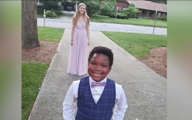 7 Year Old Throws a Prom for His Nanny