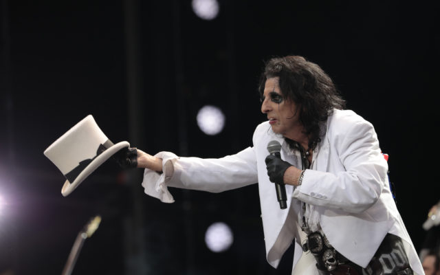 Alice Cooper Auctioning Andy Warhol Art