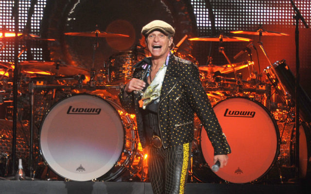 David Lee Roth Turned Down Offer To Go On Road With Motley Crue For ‘The Stadium Tour’