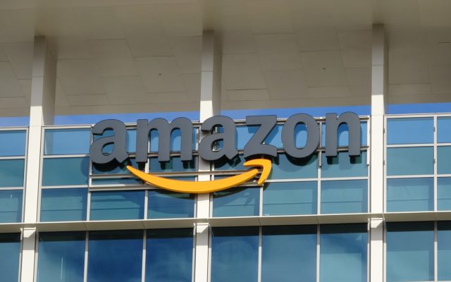 Amazon to Hire Another 125k Employees