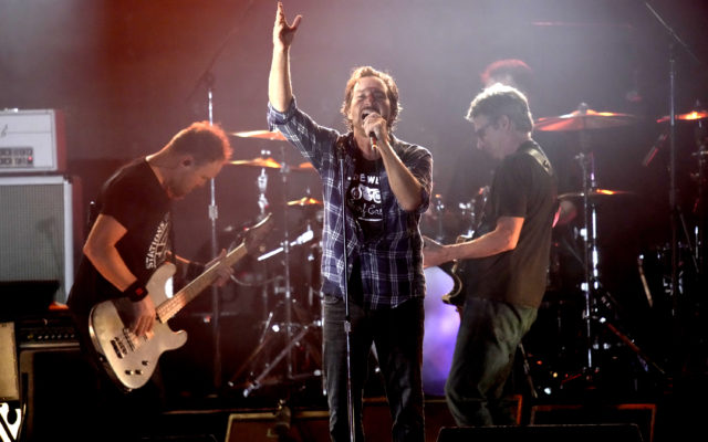 Eddie Vedder Debuts New Band, Covers R.E.M., Kings of Leon, Pretenders, Prince and More at Ohana Fest