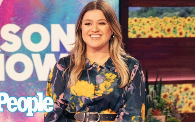 Kelly Clarkson Wants To Change Her Name