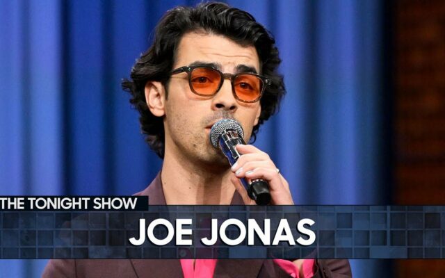 WATCH: Joe Jonas’ DRAMATIC Performance Of “All Star”