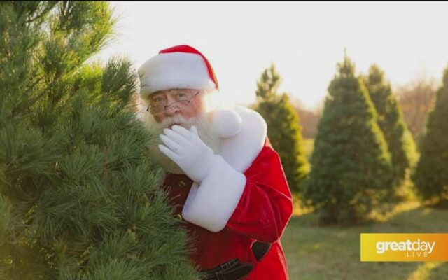 Louisville Holiday Legend, ‘Santa Walt’, Dies at Age 78