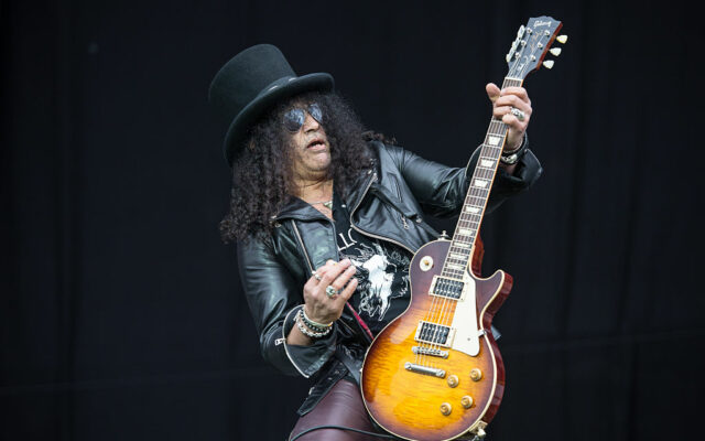 Slash Will Keep Playing With GN’R ‘Till I’m Pushing Up Daisies’