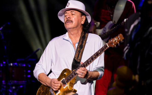 Carlos Santana Collapses During Show