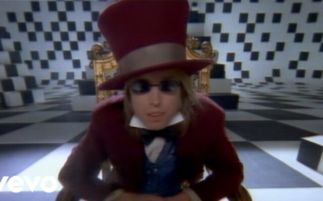Tom Petty’s ‘Don’t Come Around Here No More’ Is About Stevie Nicks And Joe Walsh