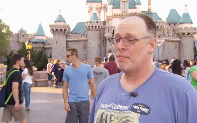 This Guy Has The Guinness World Record For Most Consecutive Visits To Disneyland